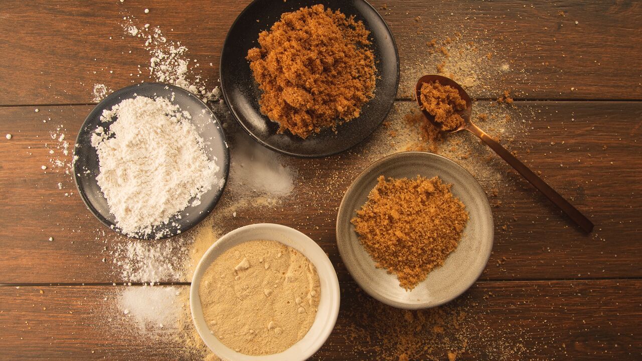 function of granulated sugar in baking